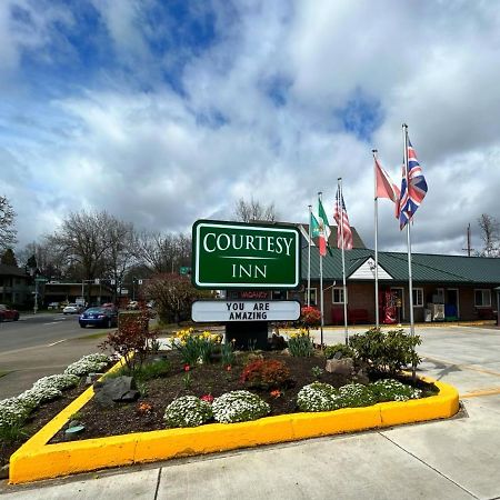 Courtesy Inn Downtown Eugene Exterior photo