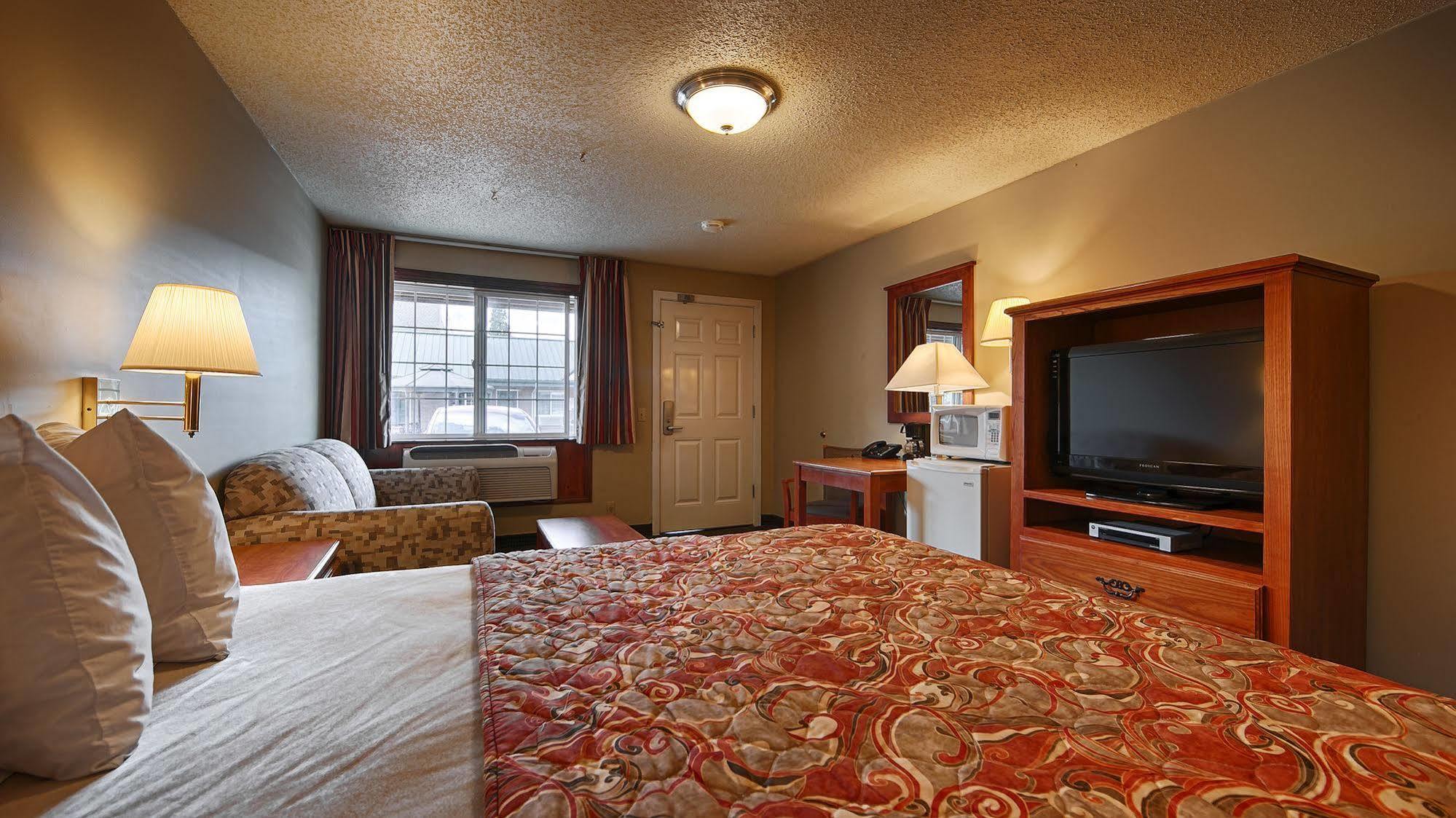 Courtesy Inn Downtown Eugene Exterior photo